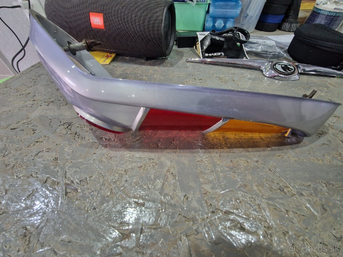 Škoda 1000mb zadne svetlo - 3