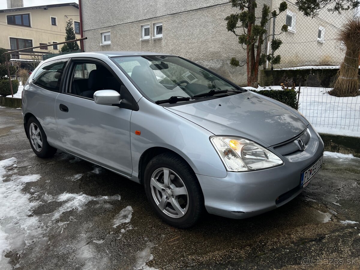 Honda Civic 1.6 i. Vtec Hatchback - 3