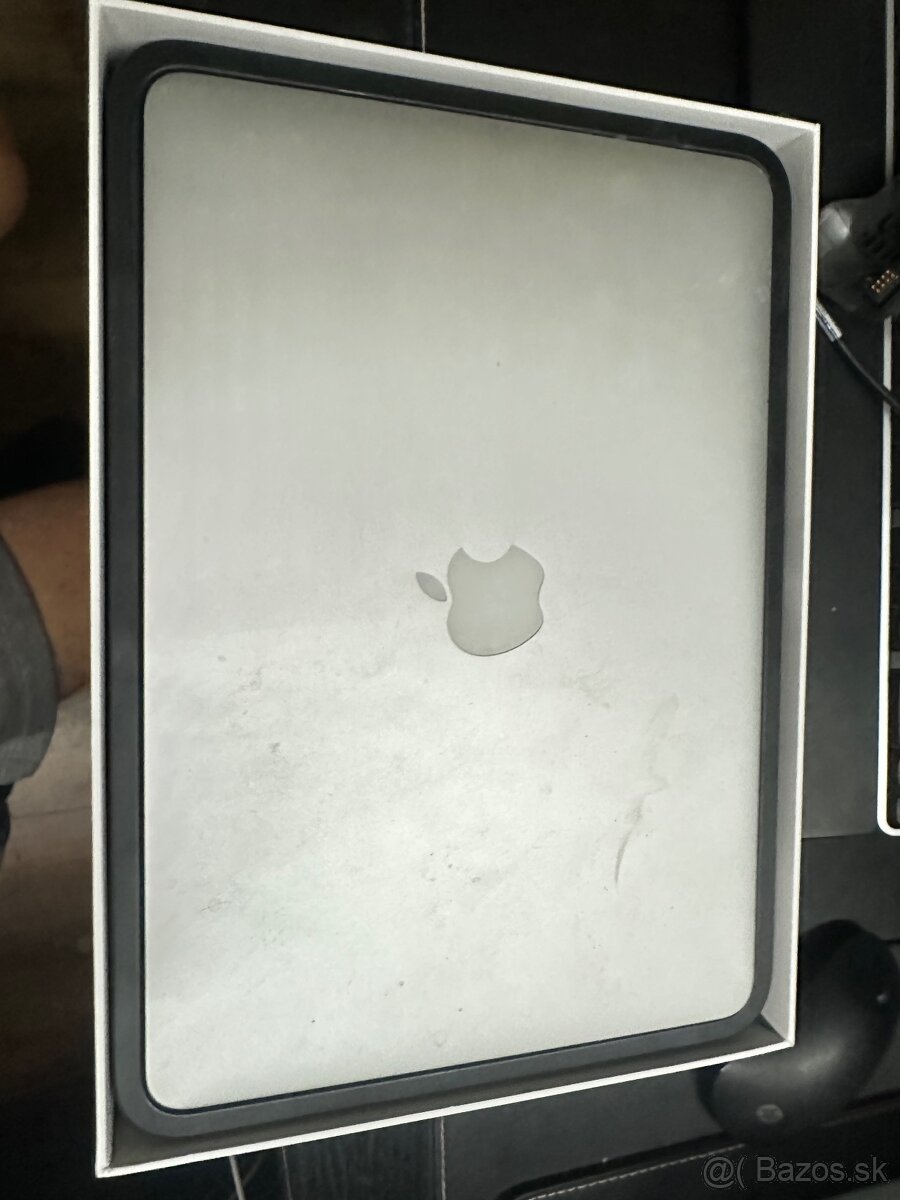 MacBook Air 13” (2017) – i5 / 8GB RAM / 128GB – pekný stav - 3