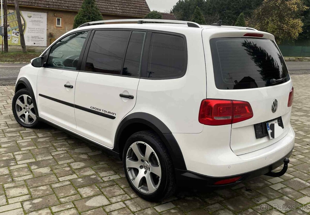 Touran 2.0TDI CROSS - 3