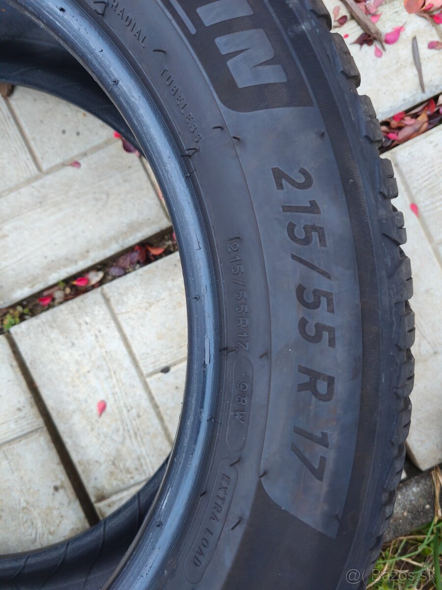 Michelin 215/55R17 - 3