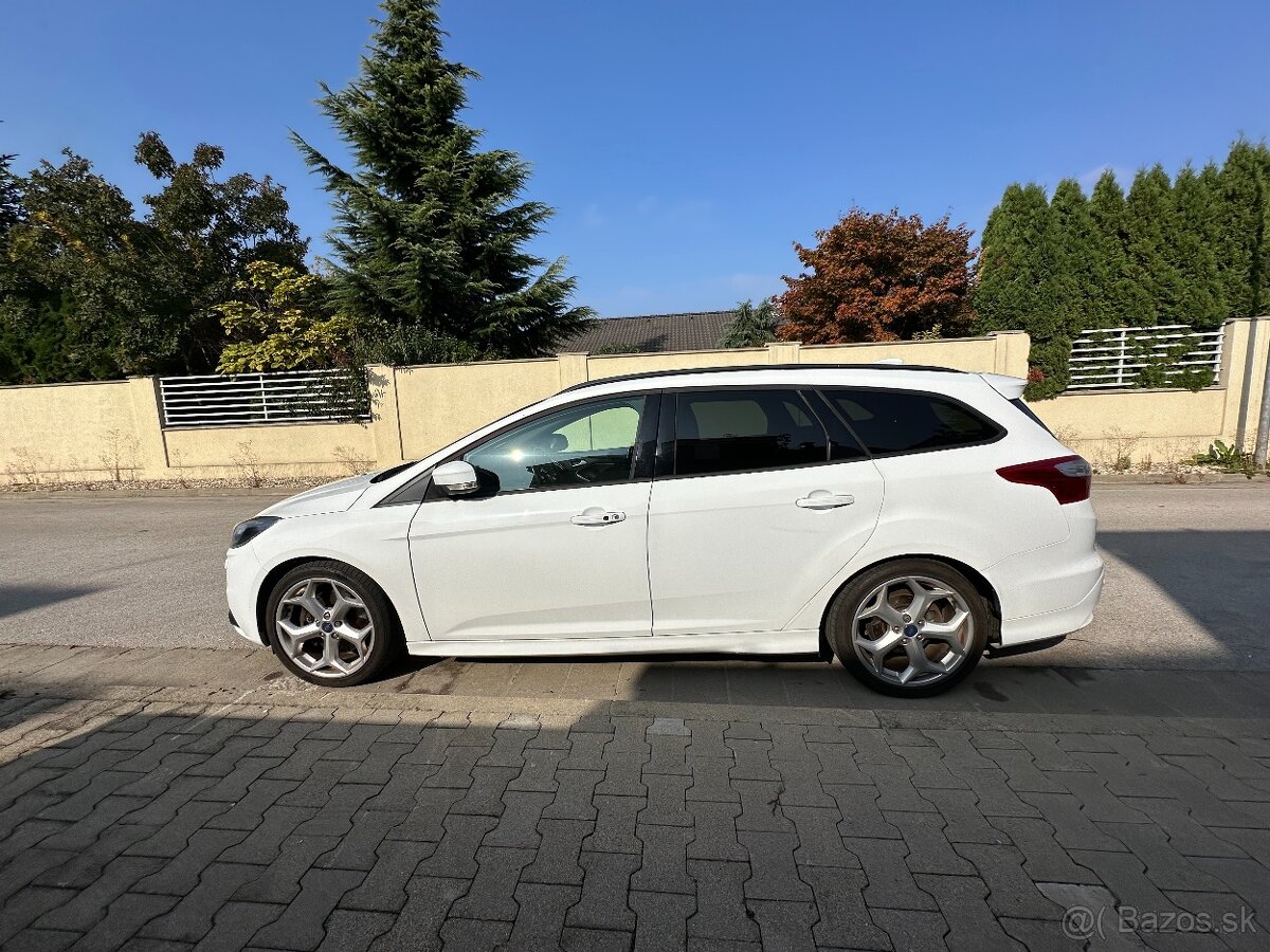 Ford Focus Combi ST • 155 000 km • 1. majitel • TOP STAV - 3
