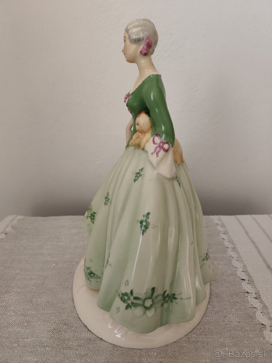 Royal dux dáma so psíkom porcelánová soška - 3