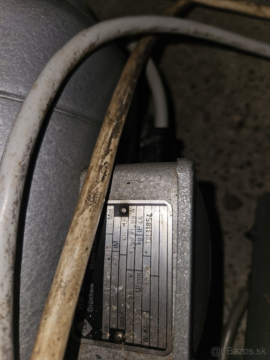 Elektromotor na sijaci stroj - 3