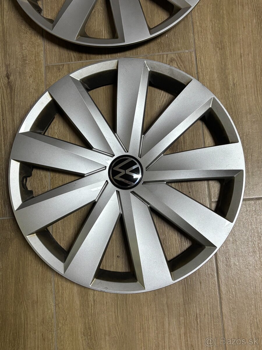 Puklice na VW Passat R16 - 3