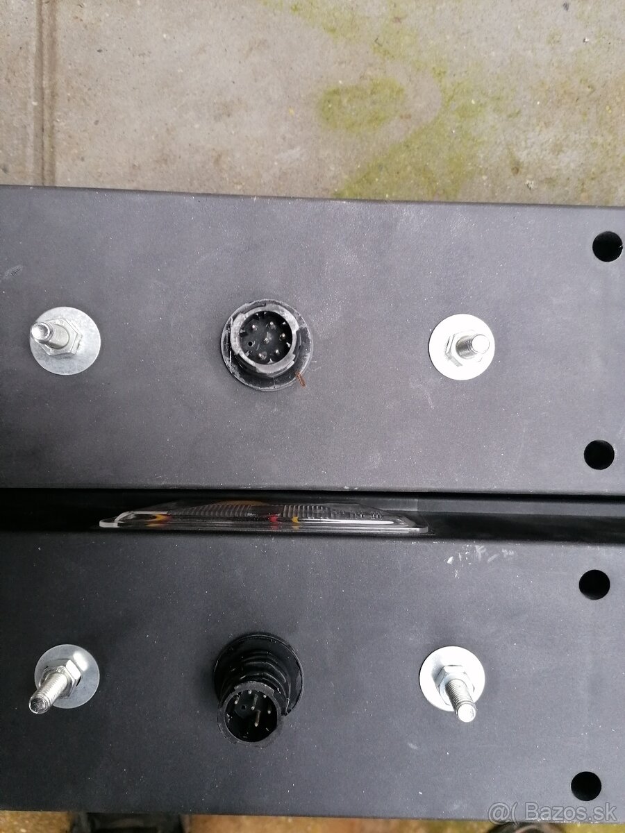 Predám svetlá Volvo - 3