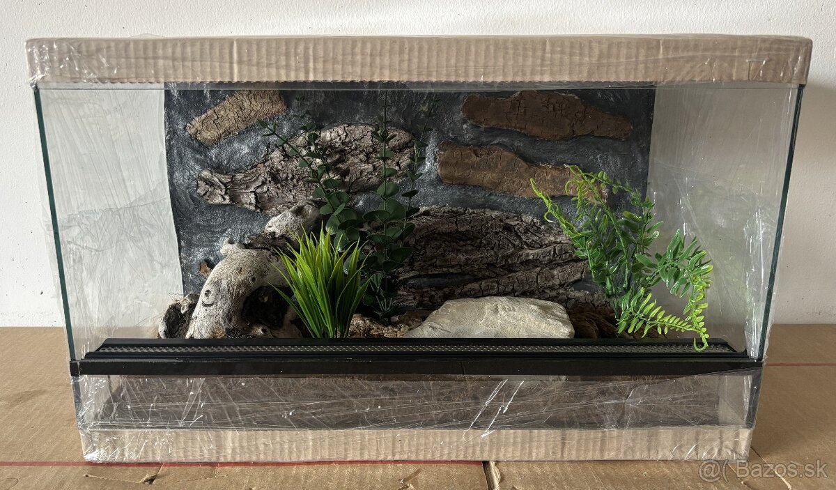 Zariadené terárium 50x30x30, 60x30x30 a 70x30x30 - 3