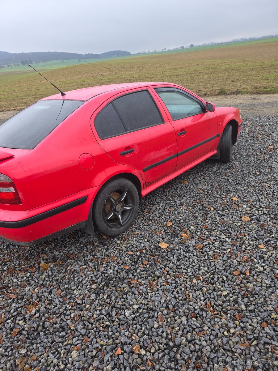 Skoda octavia 1.6 55kw - 3