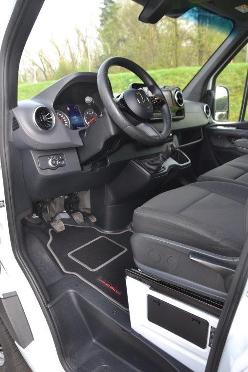 Mercedes-Benz Sprinter 317 CDi XL Facelift , výbava, TOP - 3
