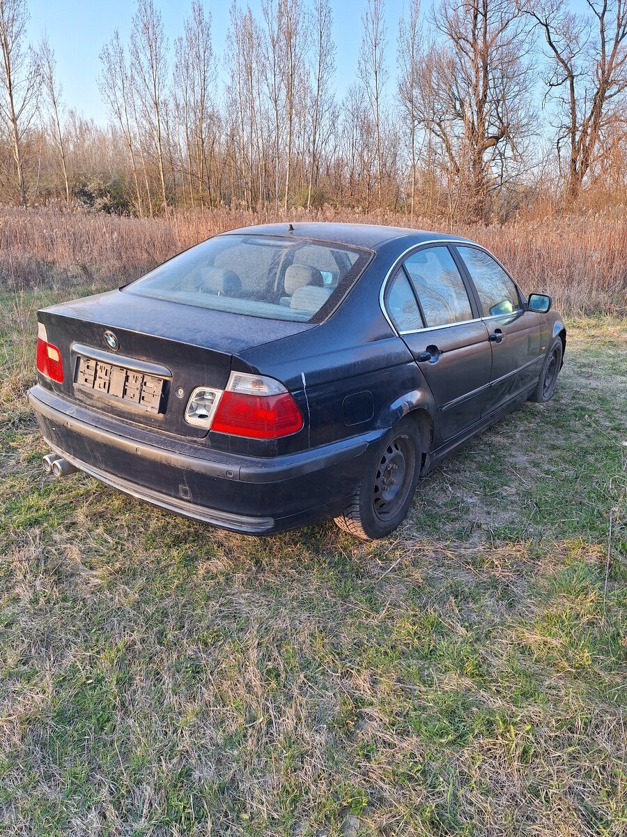 BMW e46 2.5 benzín rozpredám - 3