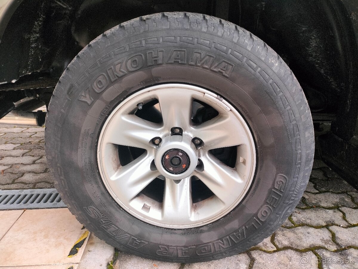 Nissan Patrol 4 ks pneumatiky 265/70 R16