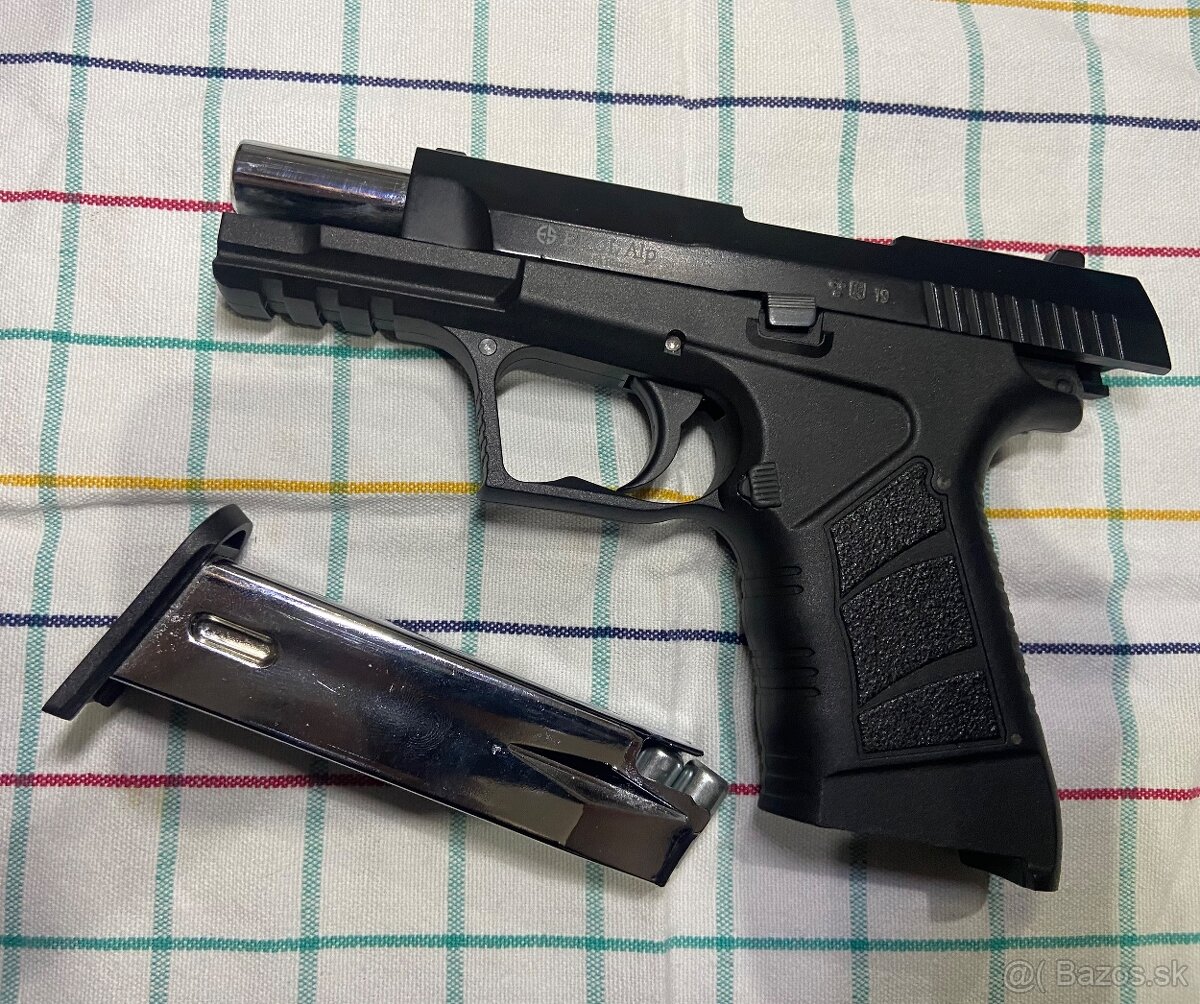 Predám plynovu pistol Ekol Alp - 3