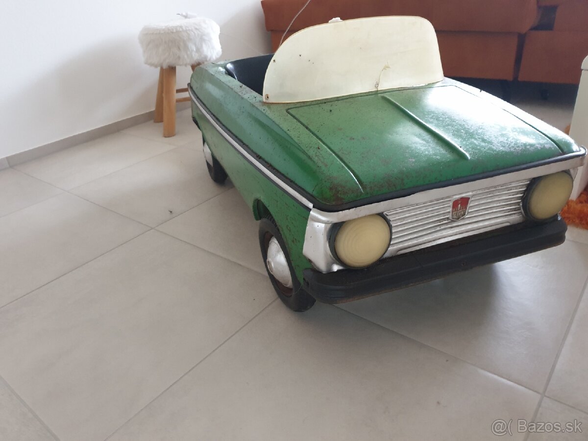 Šlapací Moskvic - 3