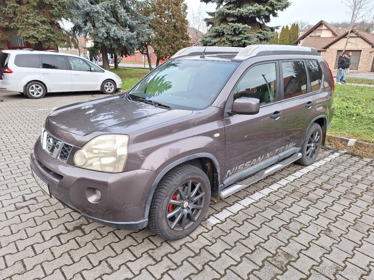 Nissan X-Trail T31 2,5 benzín - 3