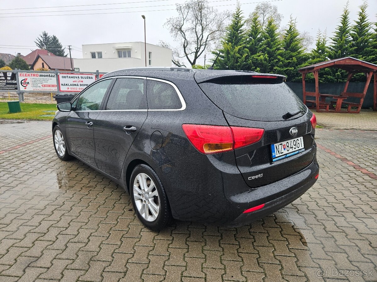 KIA CEED Platinum 1,6 CDRi SW (94kw/128k) - 3