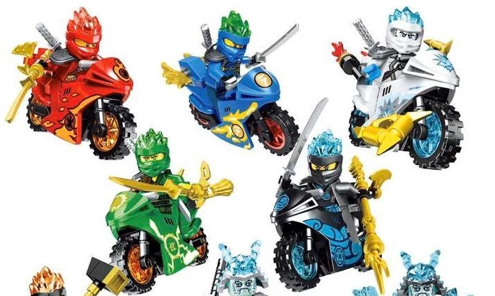 NINJAGO motorky s postavickami 16ks - 3