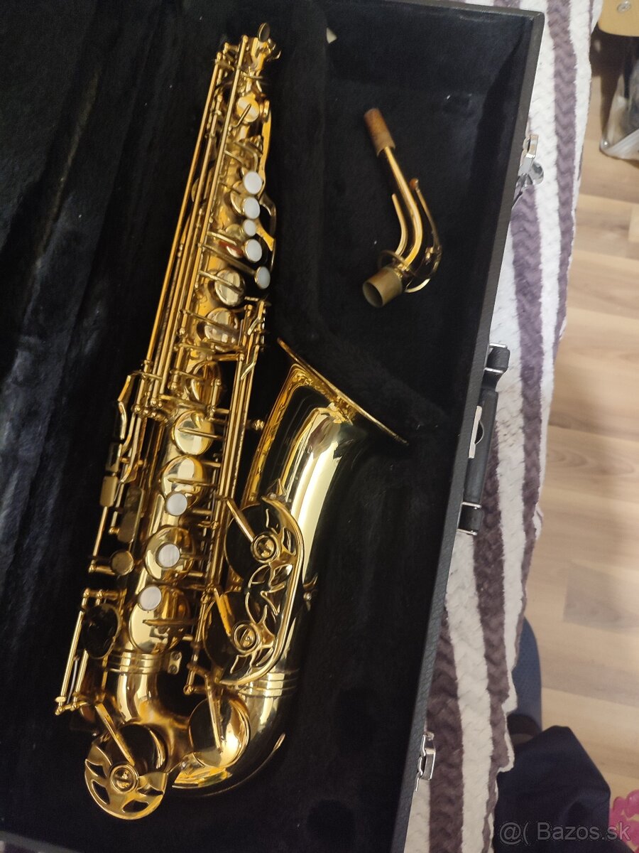 Predám alt saxafón Jupiter jazz 567 565 - 3