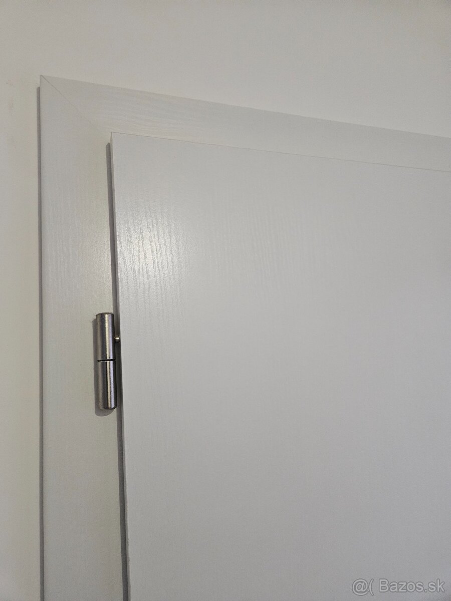 Vysoké interiérové dvere so zárubňami - 3