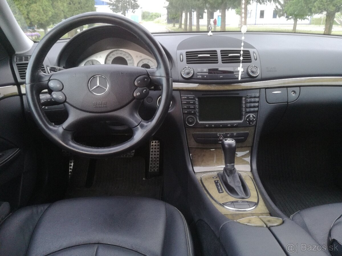 Predam Mercedes Benz E320 - 3