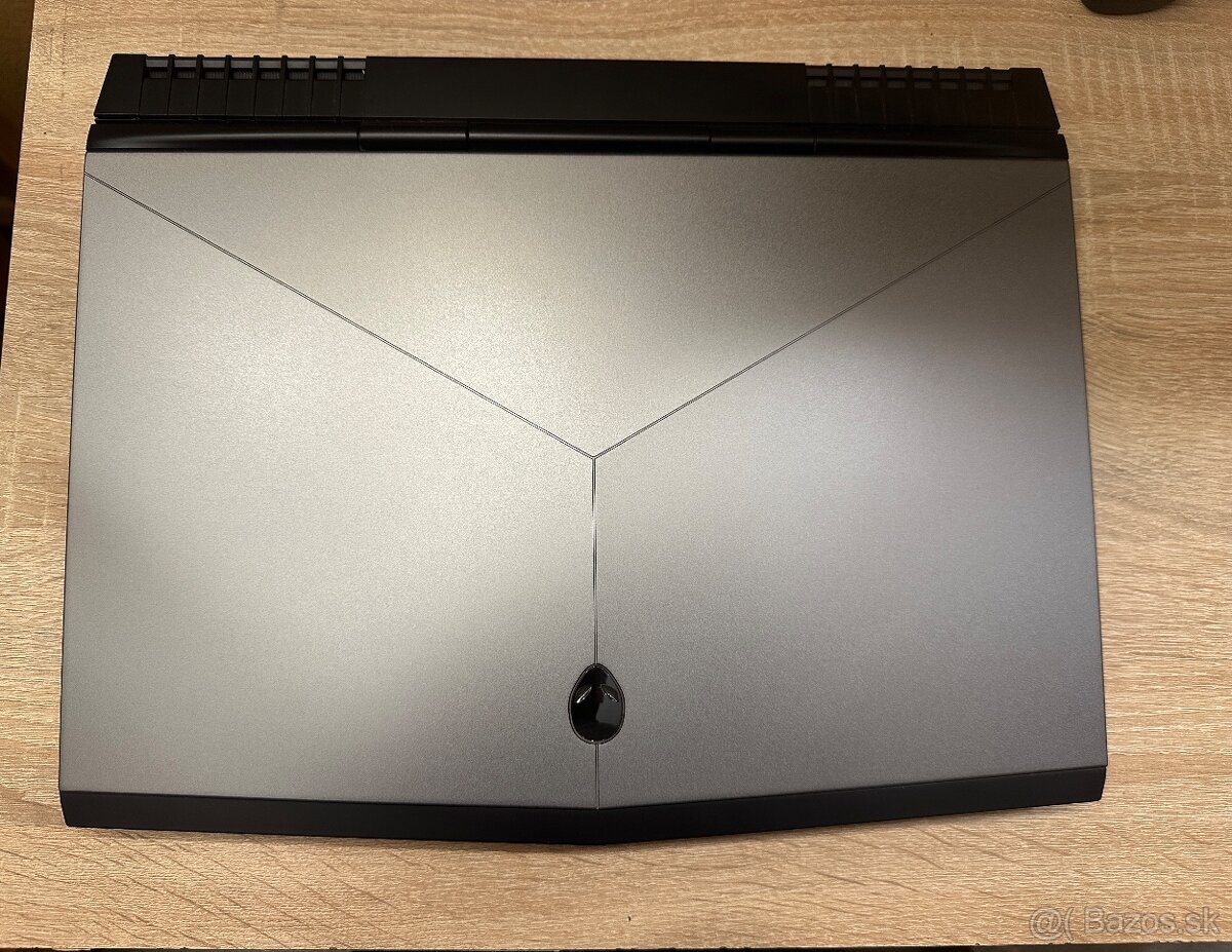 Alienware 15 R3 - 3