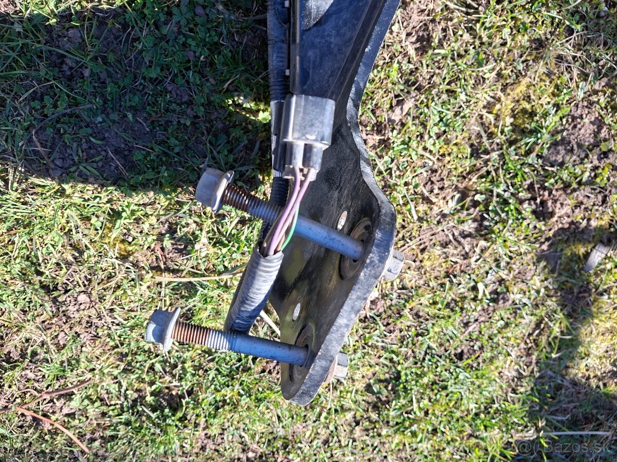 Ťažné zariadenie na Ford Custom Tranzit - 3