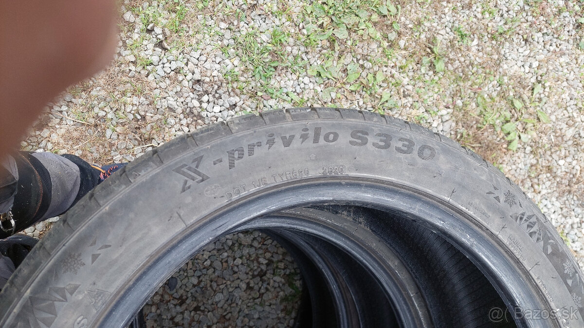 255/45R19 - 3
