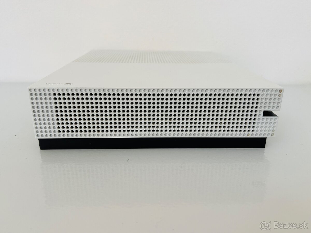 Xbox One S 1TB + záruka 1 rok - 3