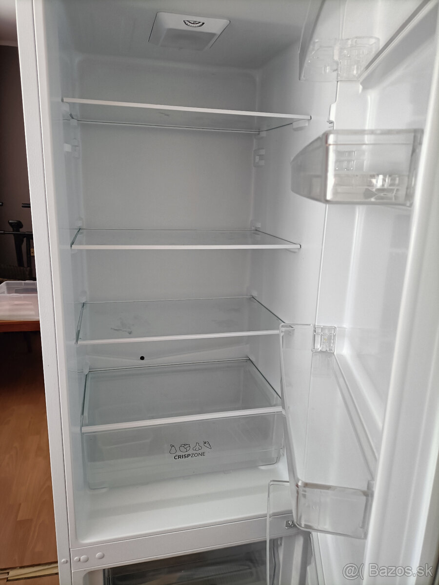 Chladnicka Gorenje RK4182PW4 - 3