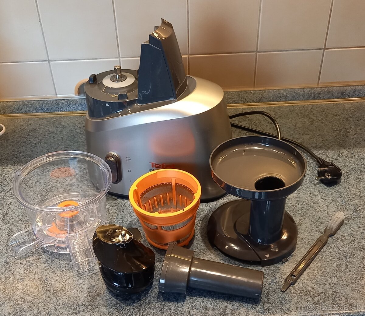 Predám odšťavovač Tefal - 3