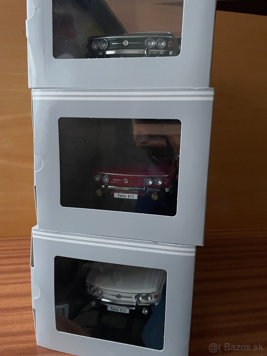 1:18 Tatra 613 - Triple9 - 3