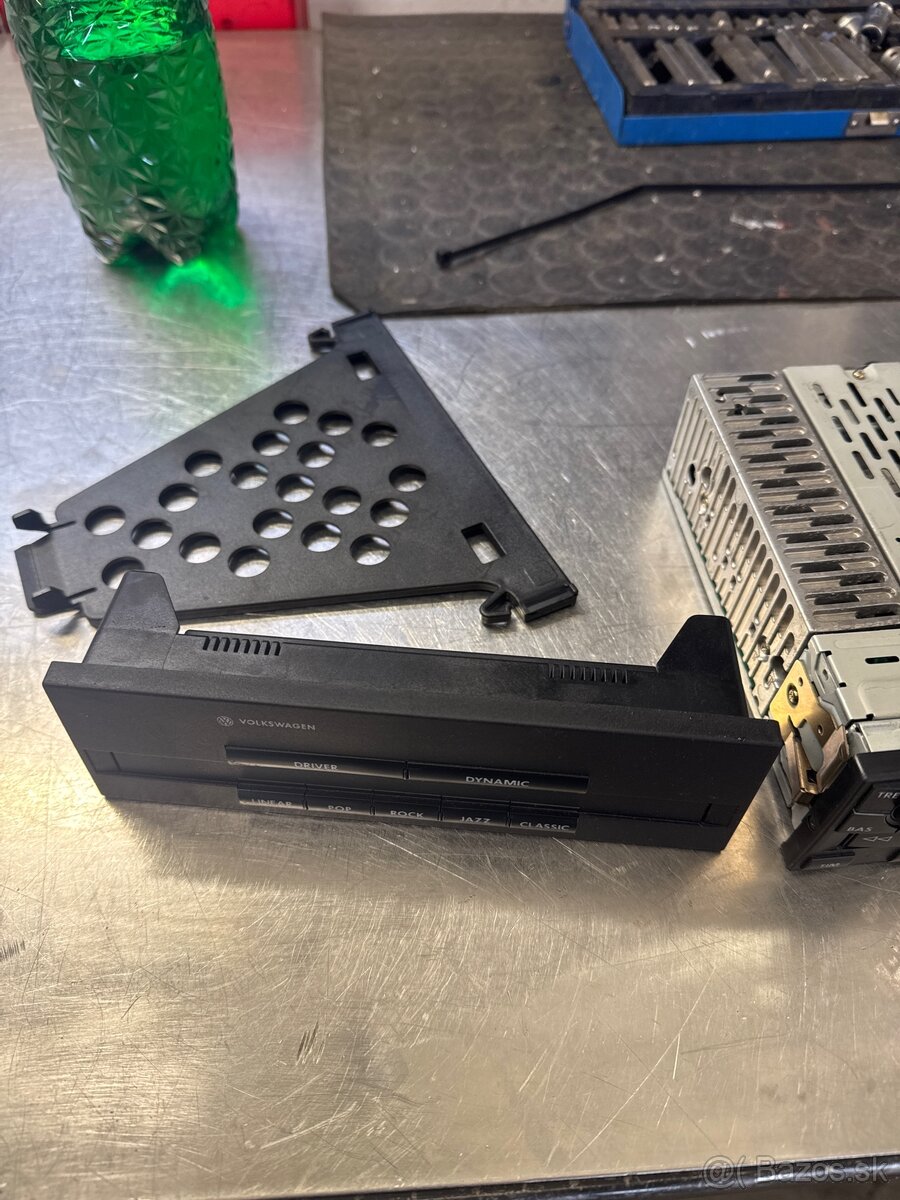 Volkswagen original radio - 3