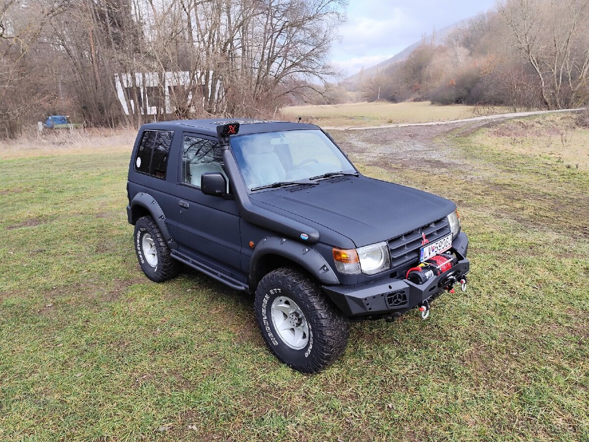 Mitsubishi Pajero 2 - 3