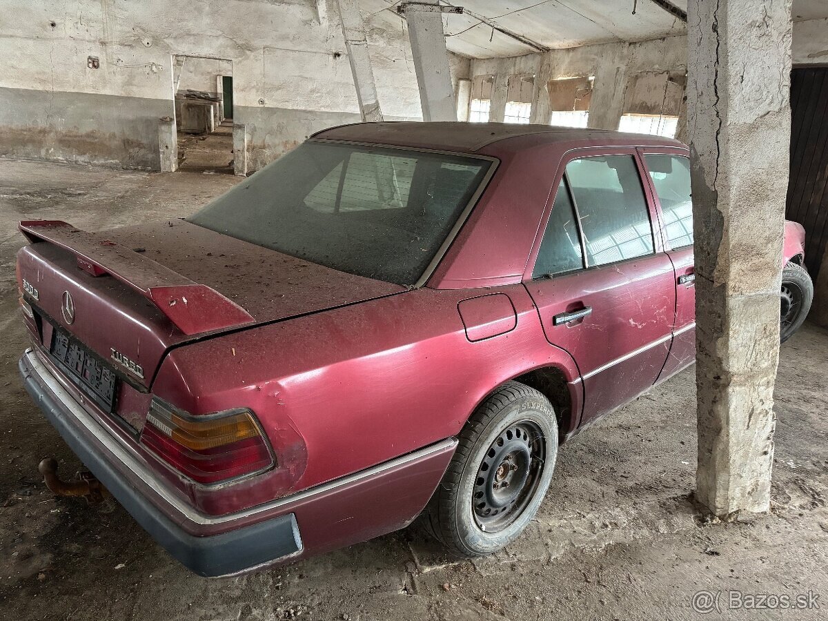 MERCEDES BENZ W124 300D TURBO - 3