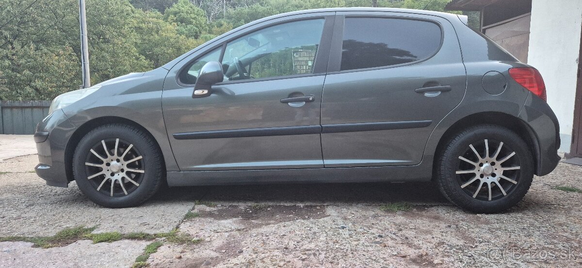 Peugeot 207 1.4 - 3