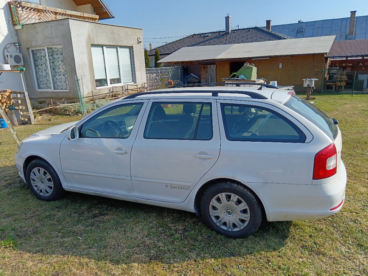 Skoda Octavia II Combi - 3