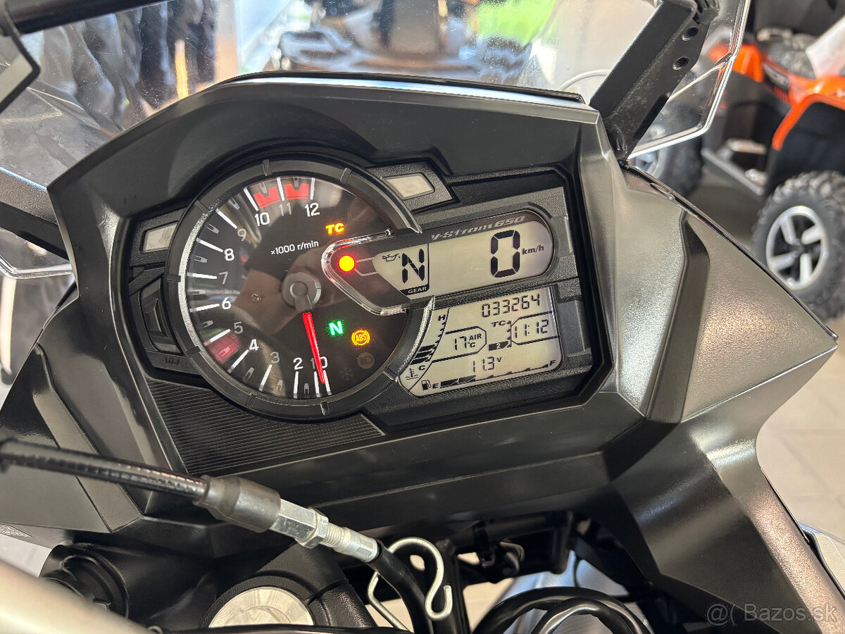 Suzuki DL650 V-Strom - 3