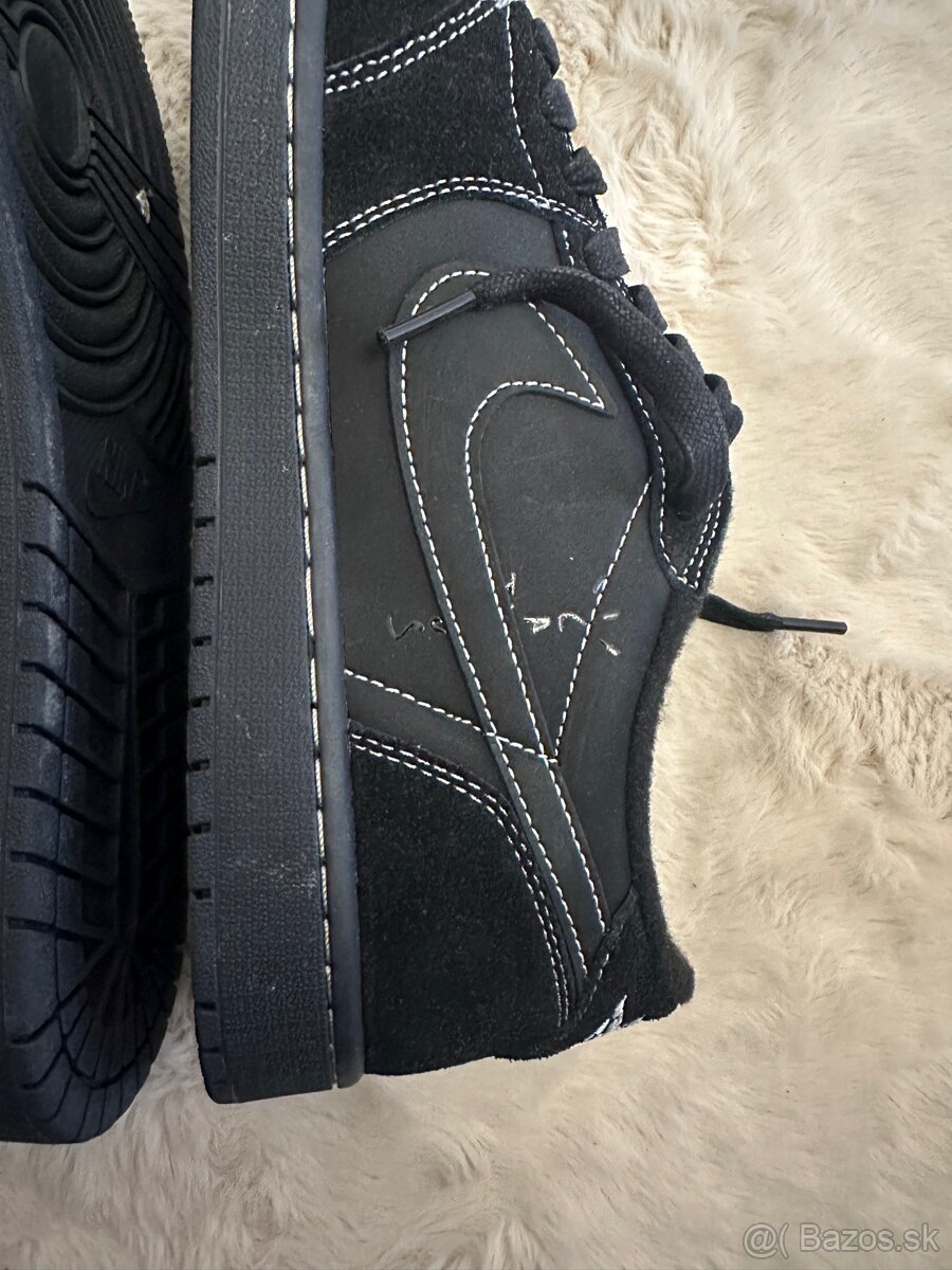 Jordan 1 low travis scott - 3
