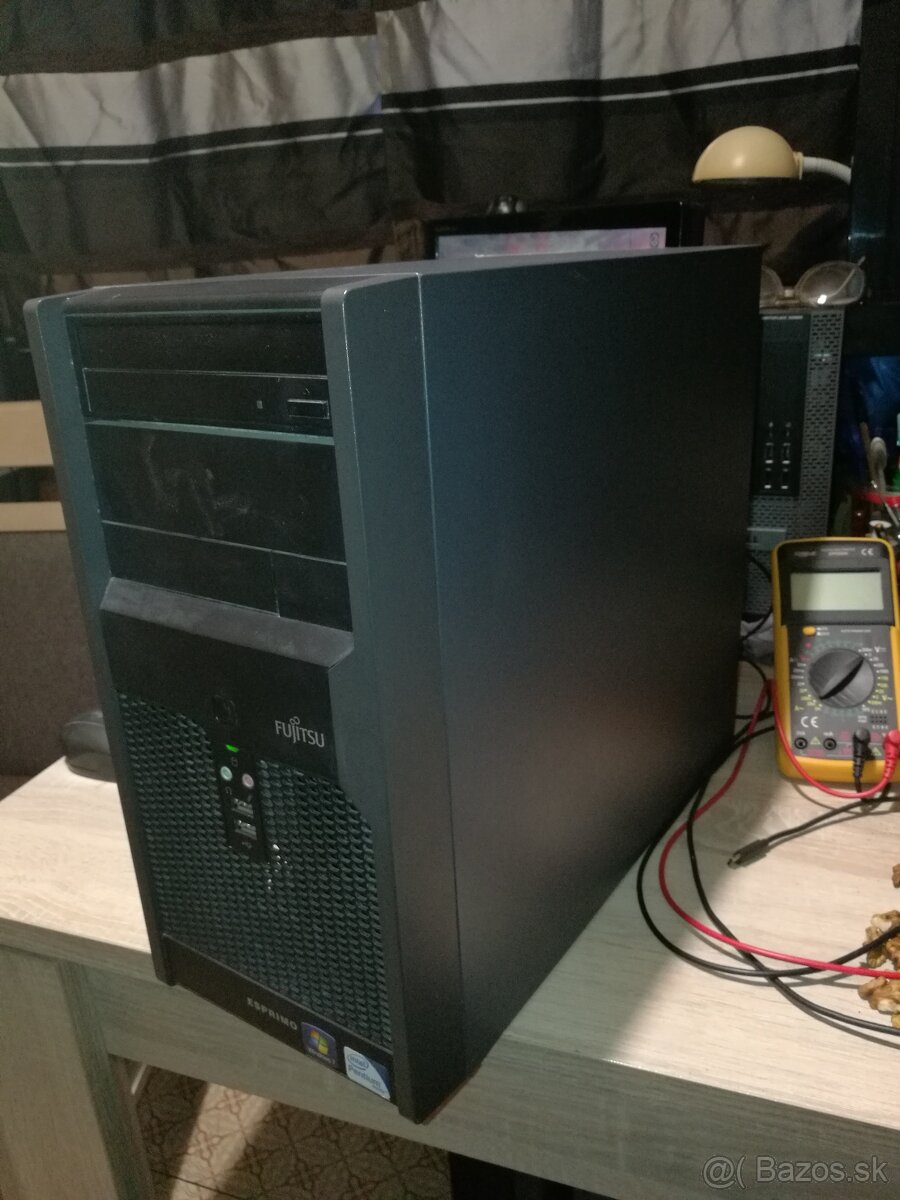 Komplet PC zostava. Fujitsu. 2 x Disk. - 3