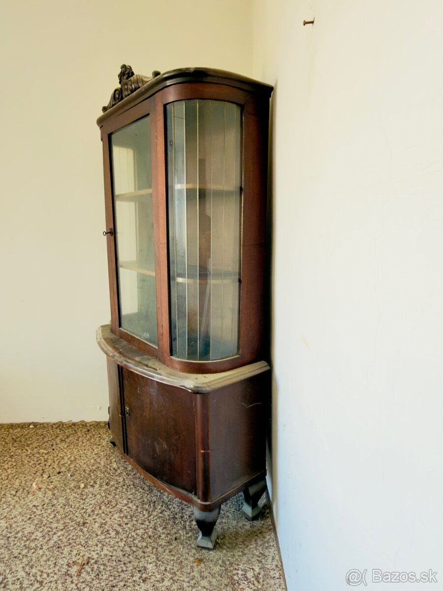 Neobaroková vitrína - 3