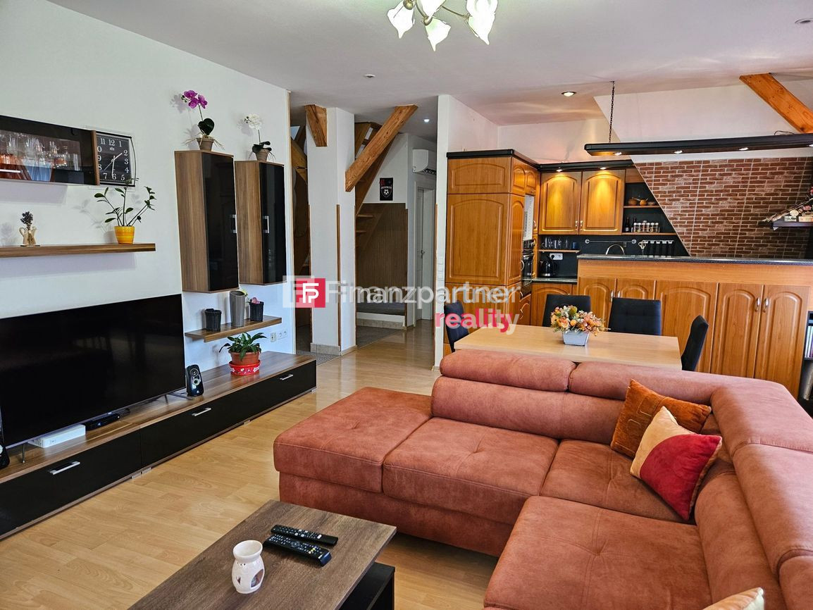 4izbový mezonet v historickej budove v tesnej blízkosti hist - 3