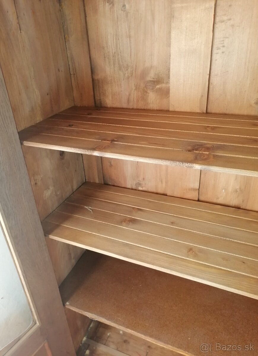 Starožitné skrine. - 3