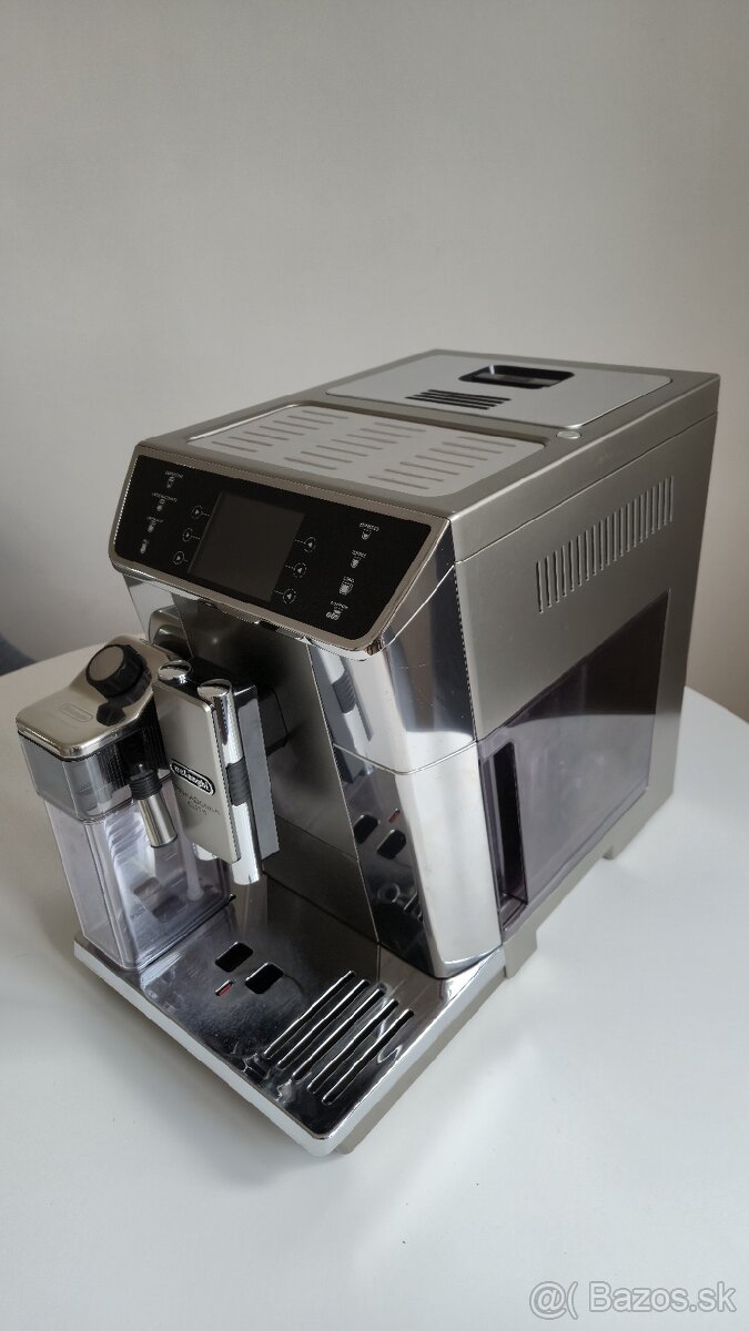 Kavovar DeLonghi PrimaDonna Elite - 3