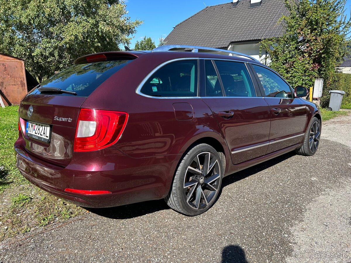 Škoda Superb Combi 2.0 TDI DSG - 3