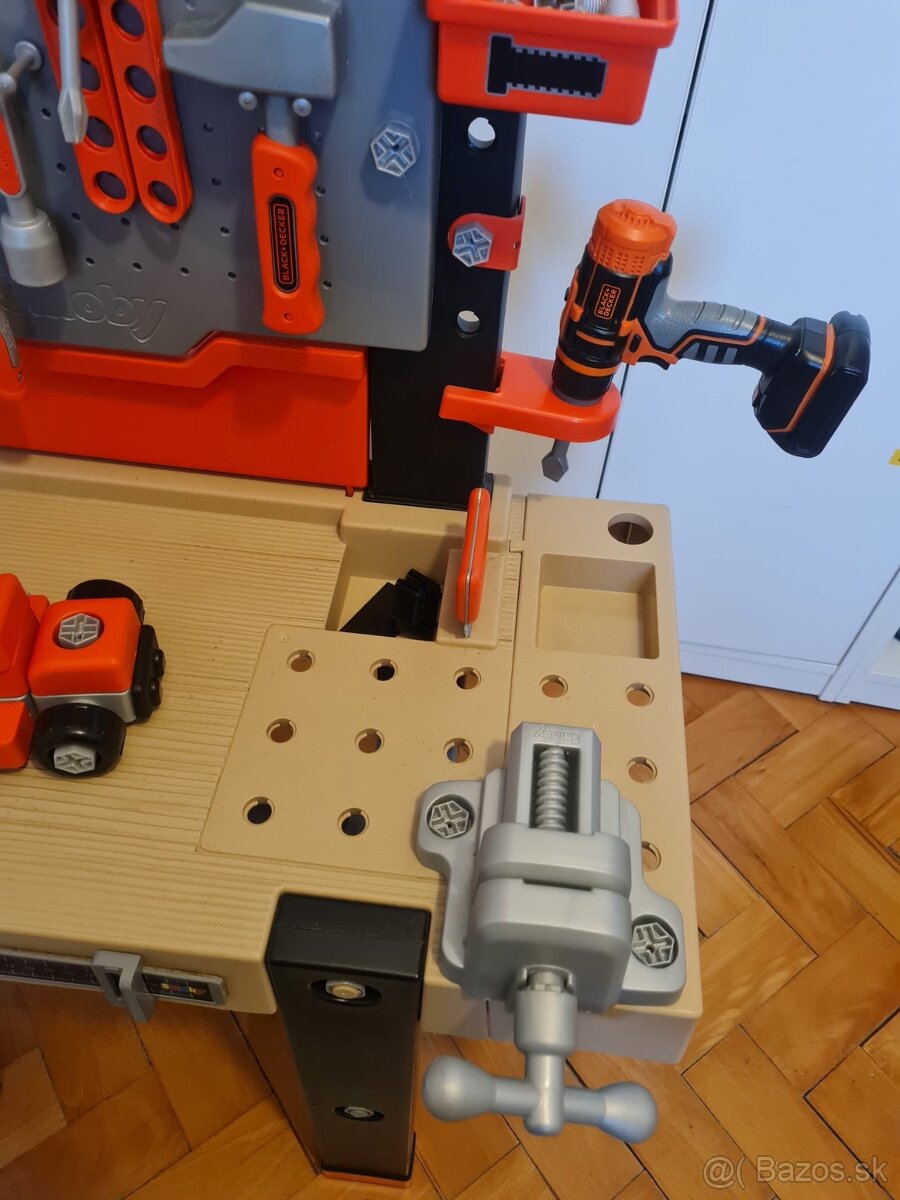 Predám detský pracovny stôl Black + Decker ako je na fotkách - 3