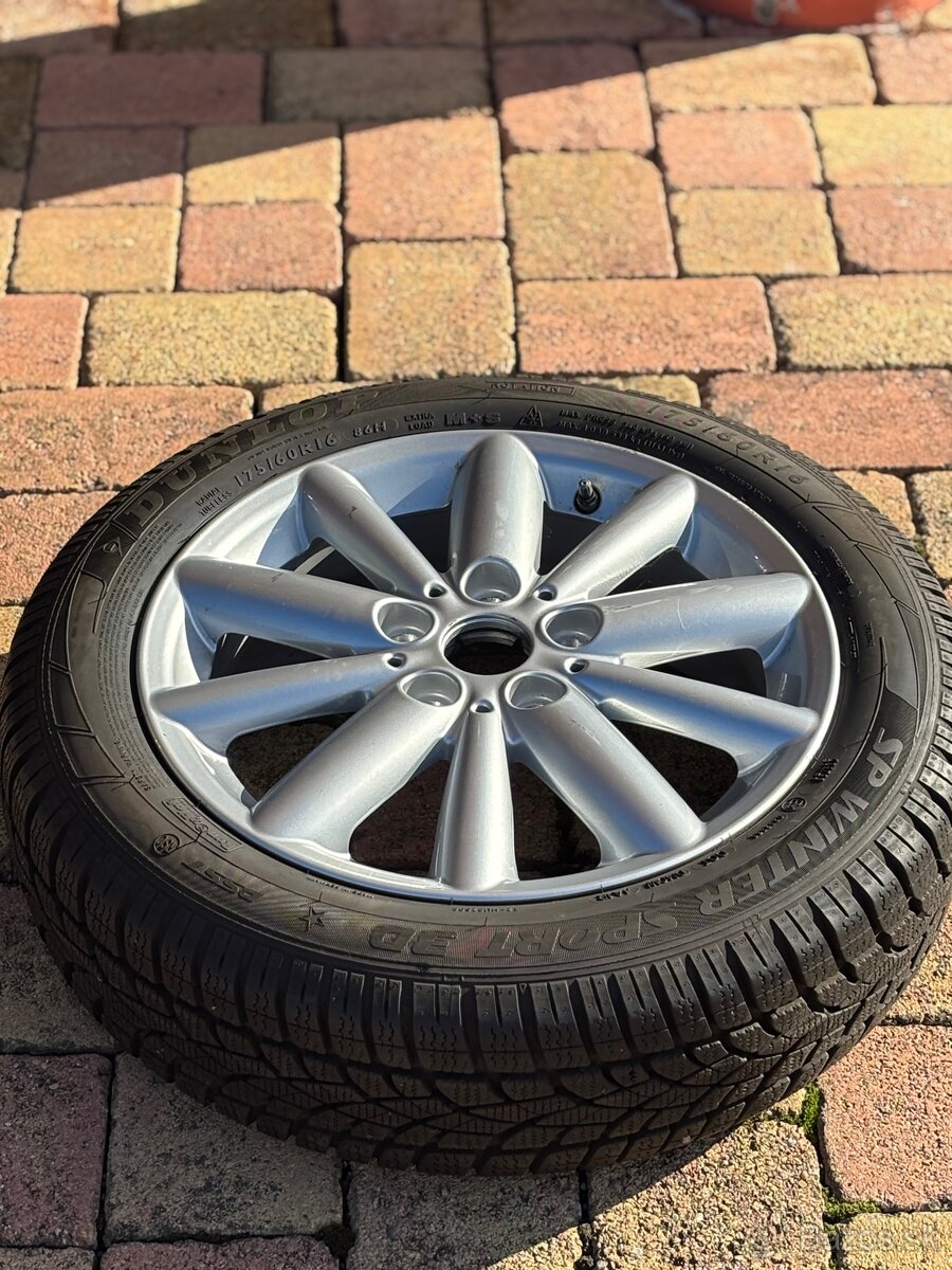 175/60 R16 - 3