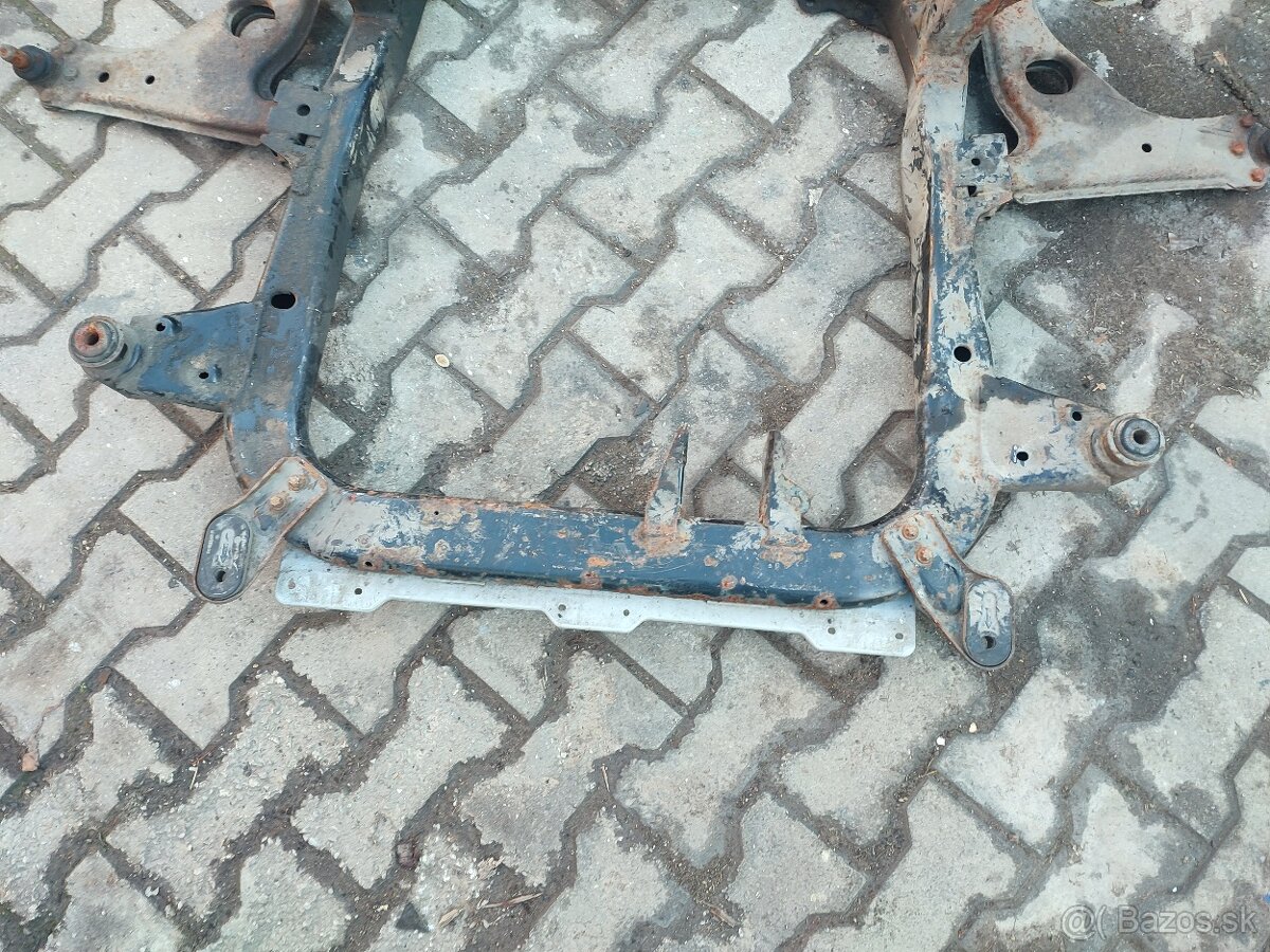 Opel Zafira B - Predná napravnica - 3