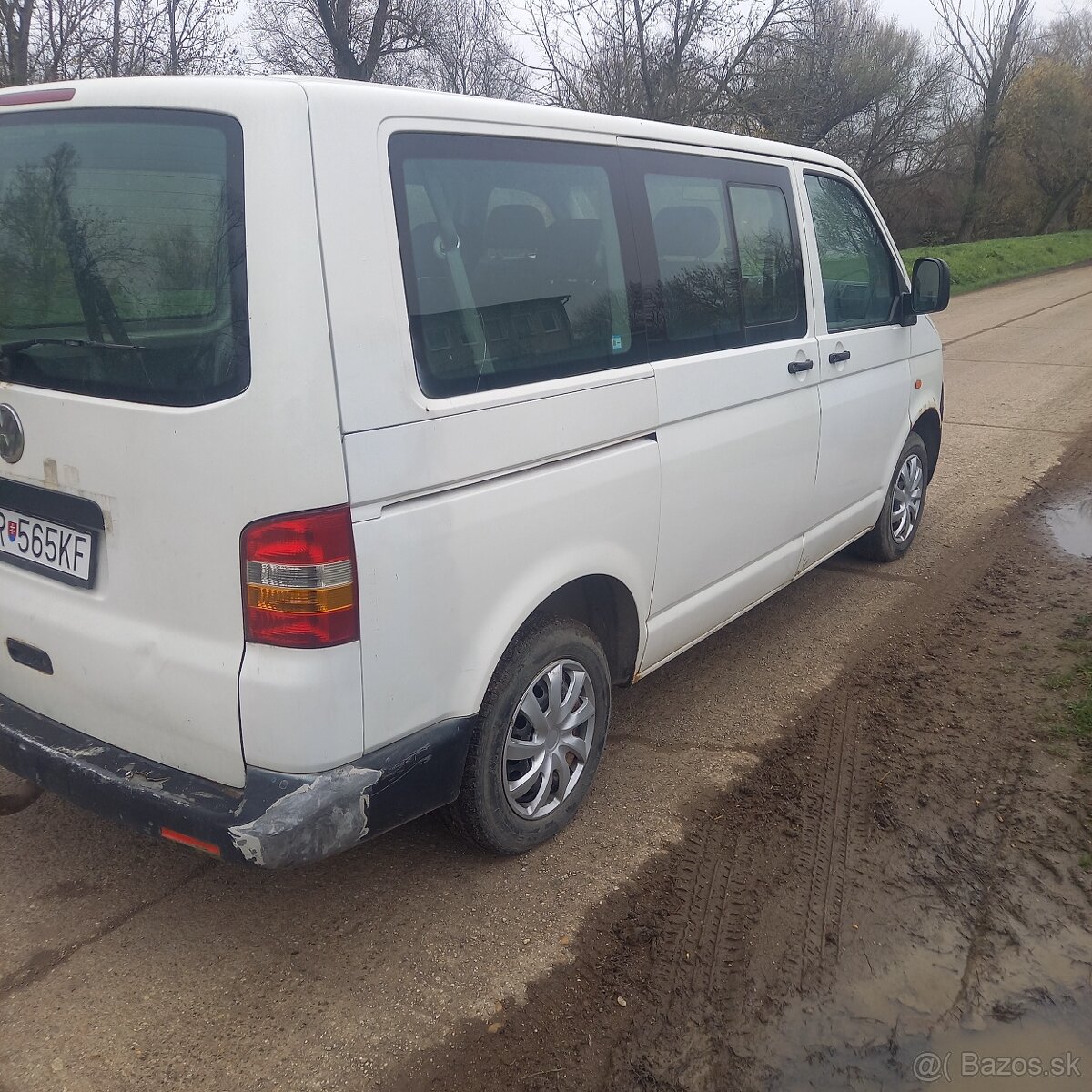 Predám VW T5 8 miest 1,9 tdi 77kw - 3