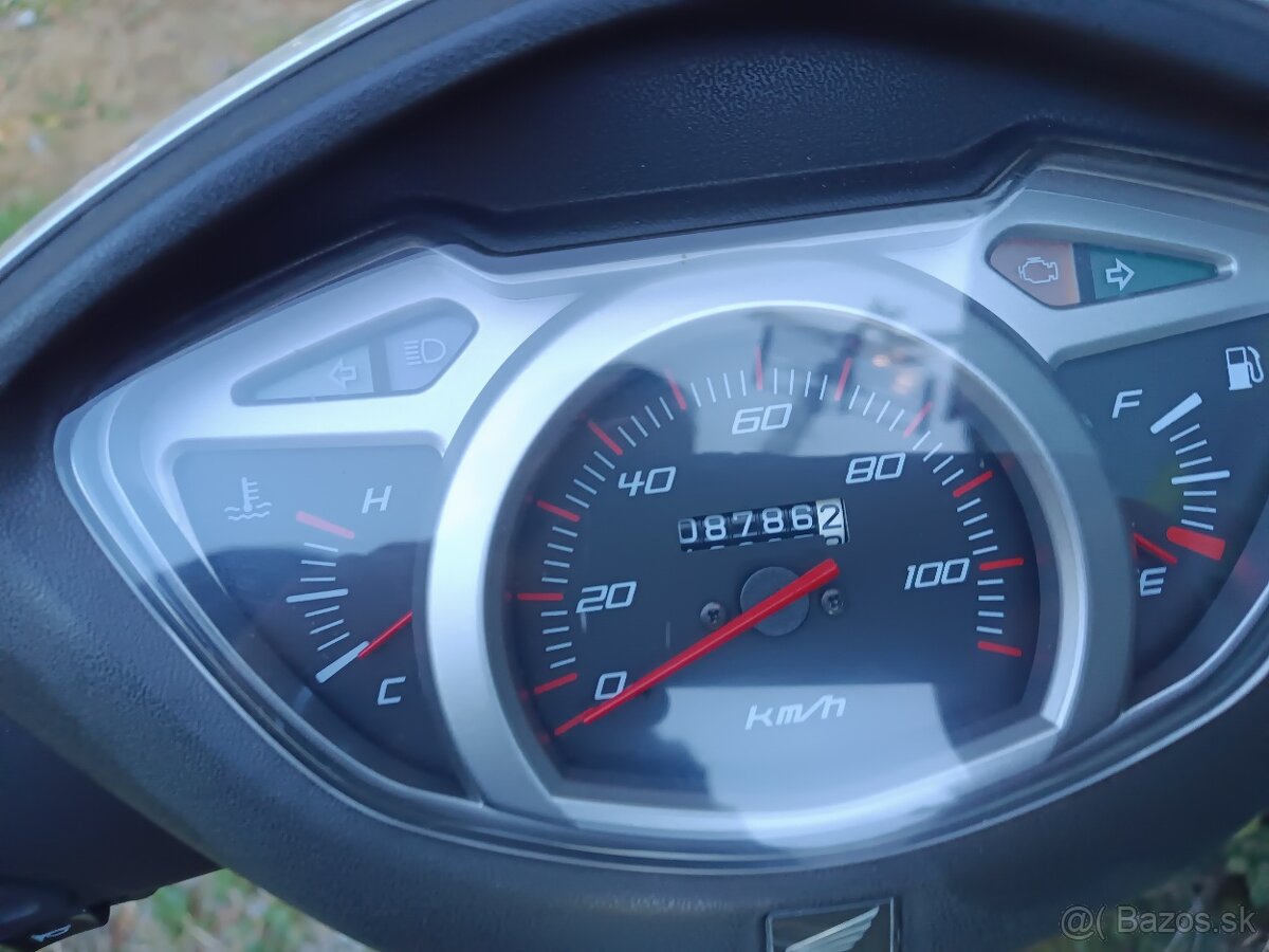 Predám skúter HONDA Lead - 3