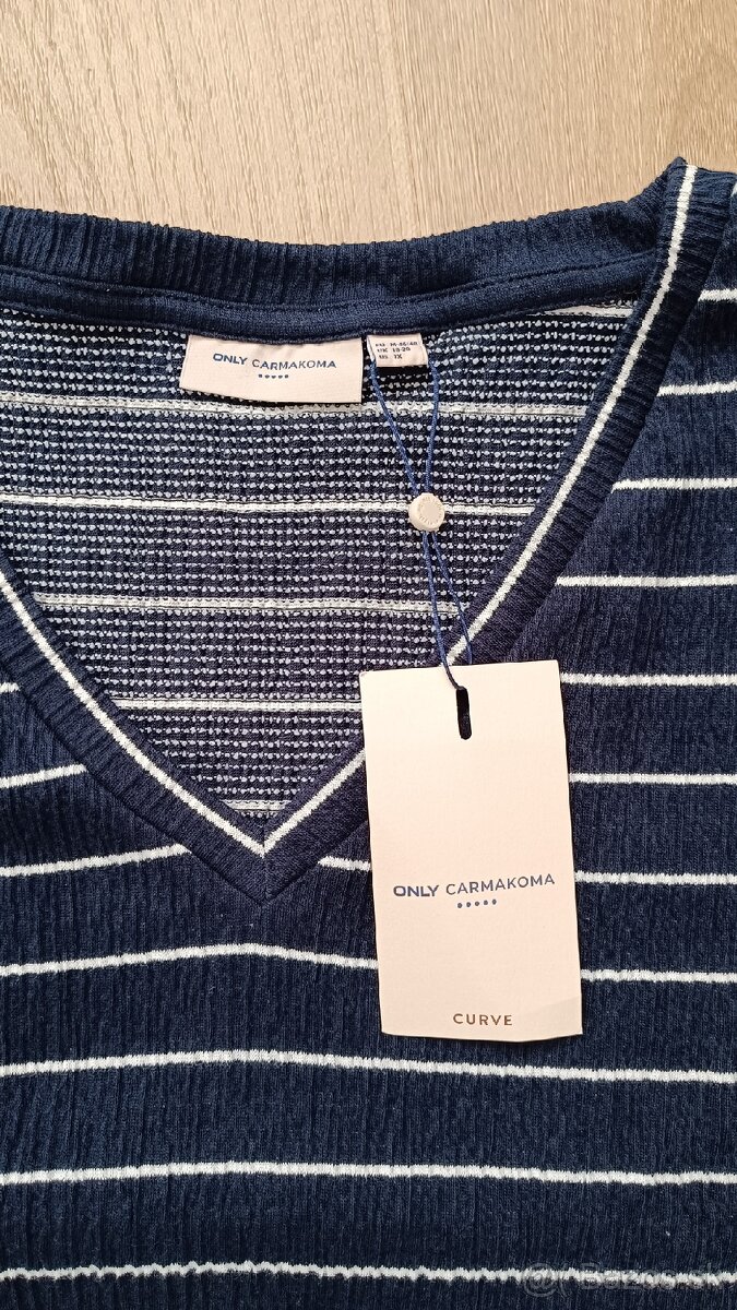 Prúžkované dlhé šaty - 3