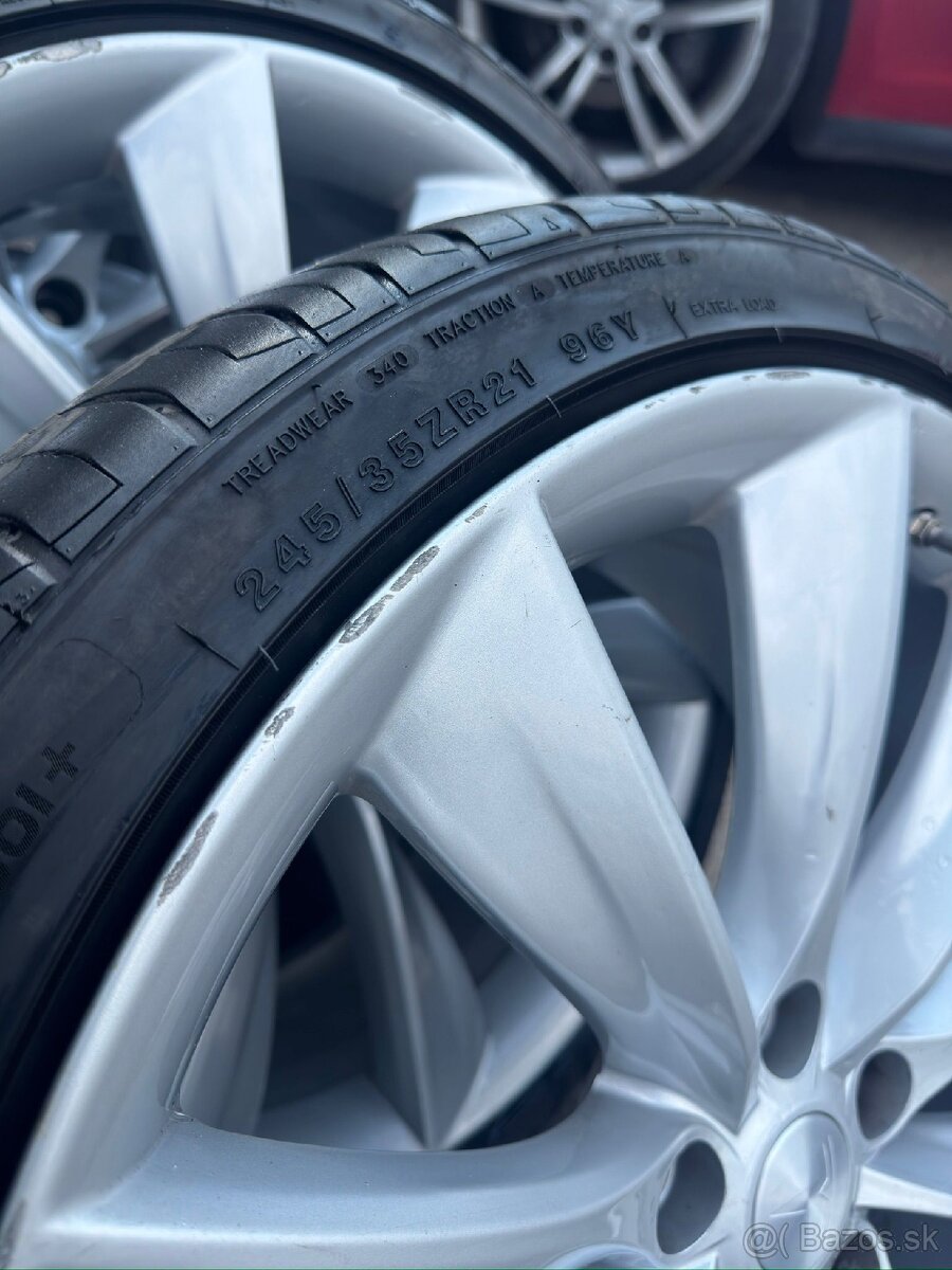 Tesla model S Elektrony - 3